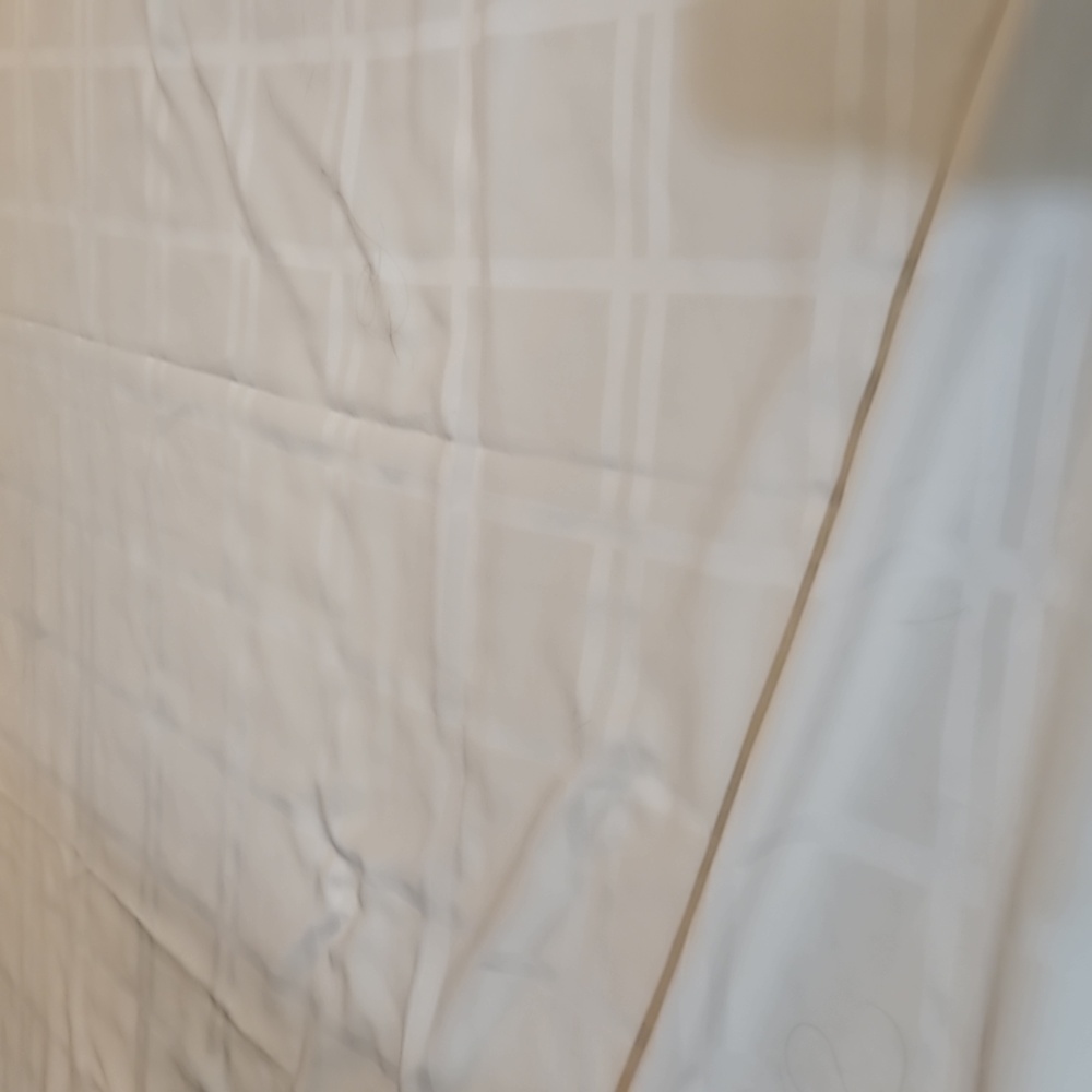 White tablecloth rectangular understated square pattern - Picture 4 of 11